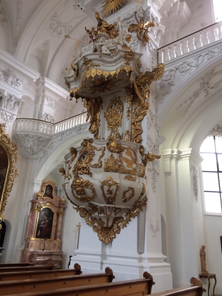 PHOTO 2018 10 01 19 56 54 1